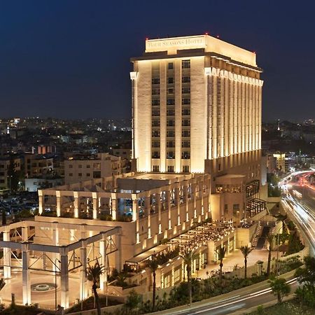 Four Seasons Hotel Amman Exterior photo