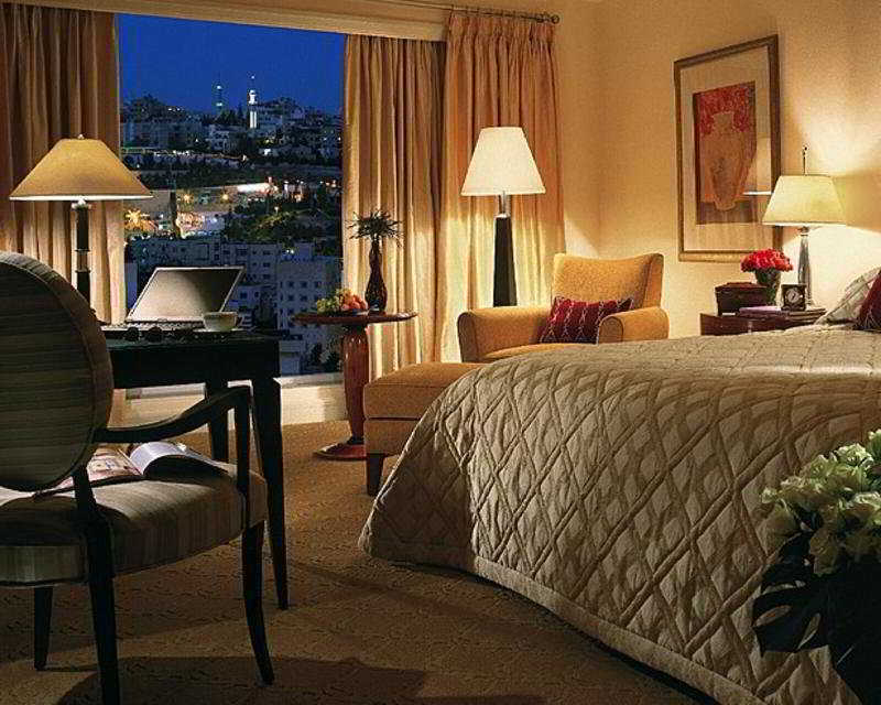 Four Seasons Hotel Amman Exterior photo